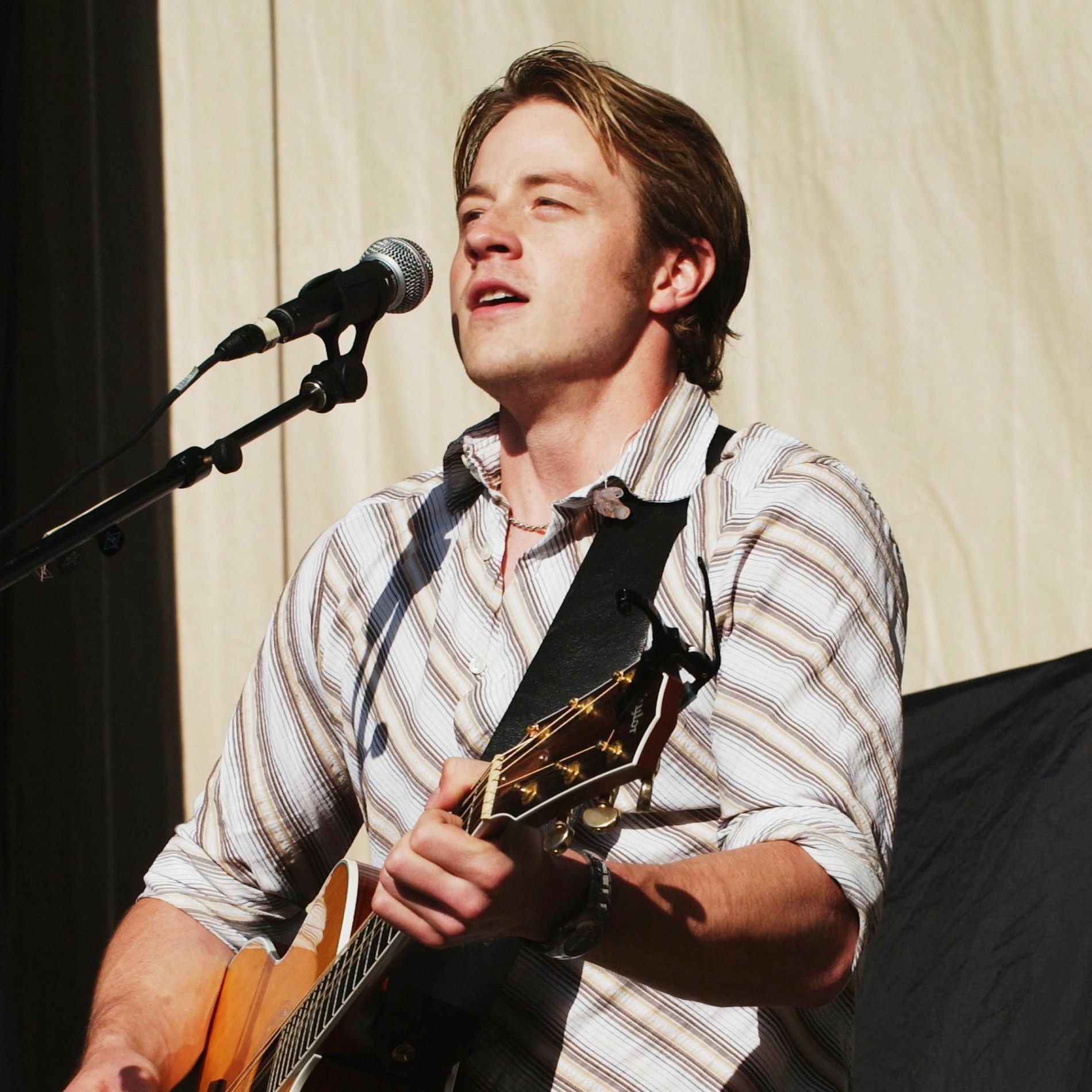 Aaron Lines