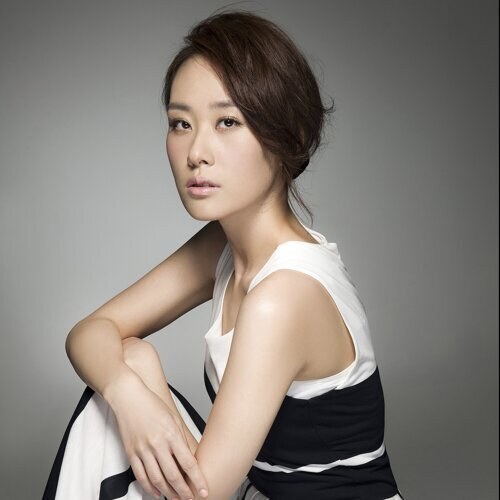 Abella Leung / Lương Thạch Gia
