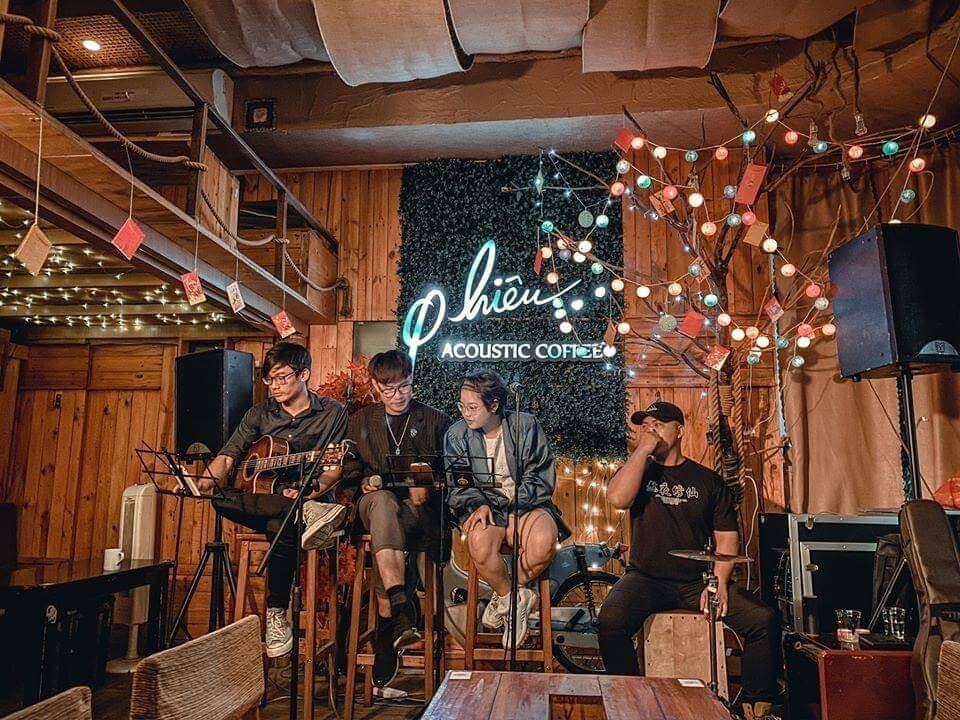 Acoustic Café