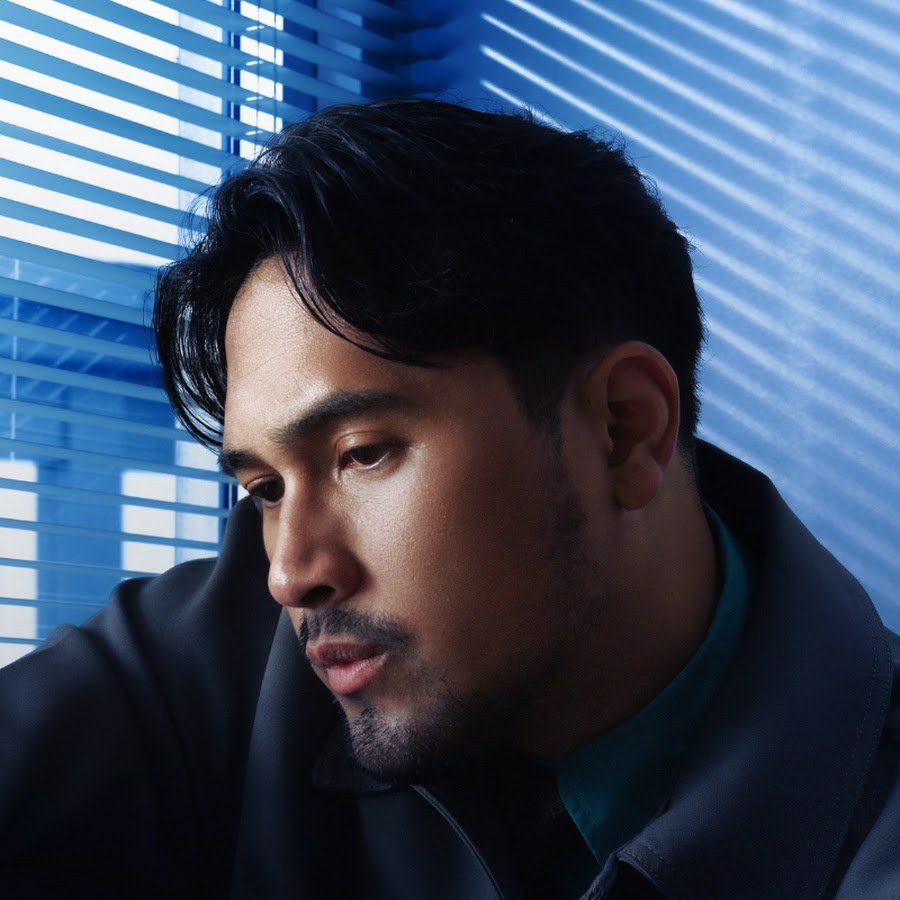 Adrian Khalif