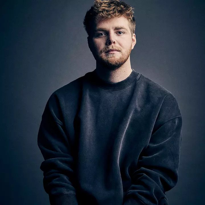Alex Warren