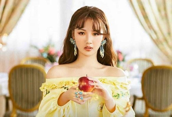 Thay mặt một cô gái yêu anh