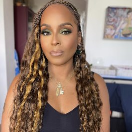  Angela Hunte