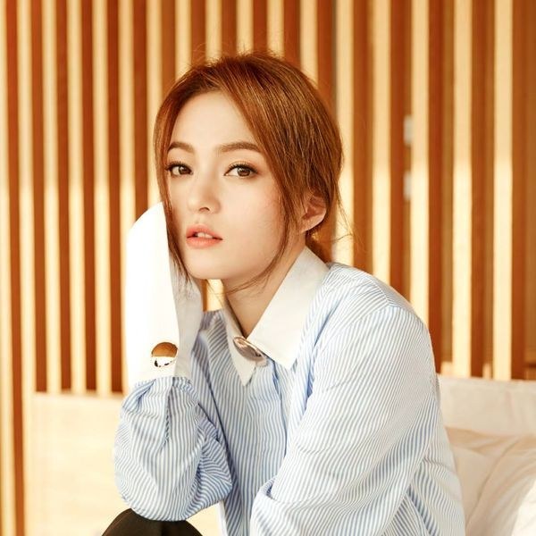 Angela Zhang / Trương Thiều Hàm
