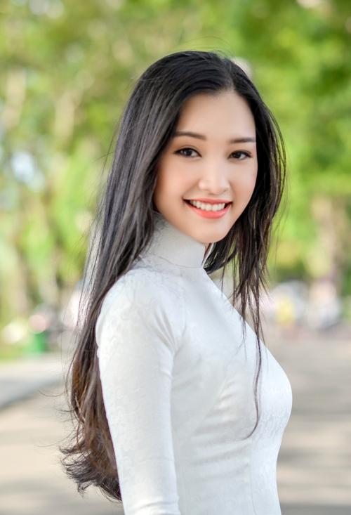 Ánh Nàng Thơ