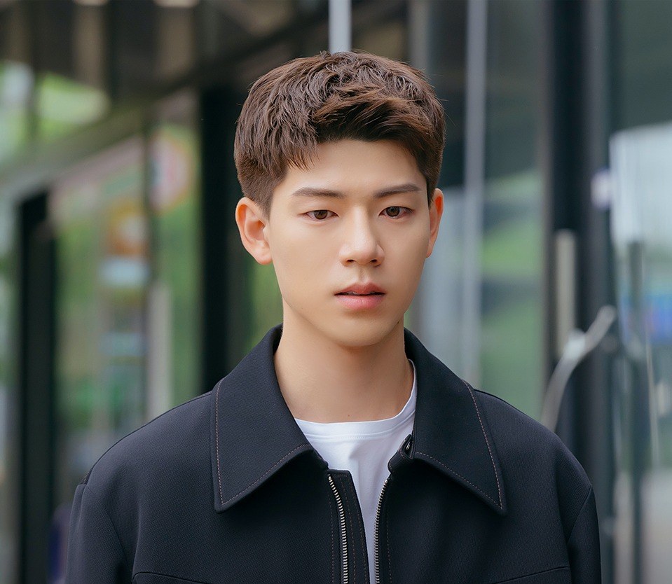 Bae Ki Sung / Yoo Hoon