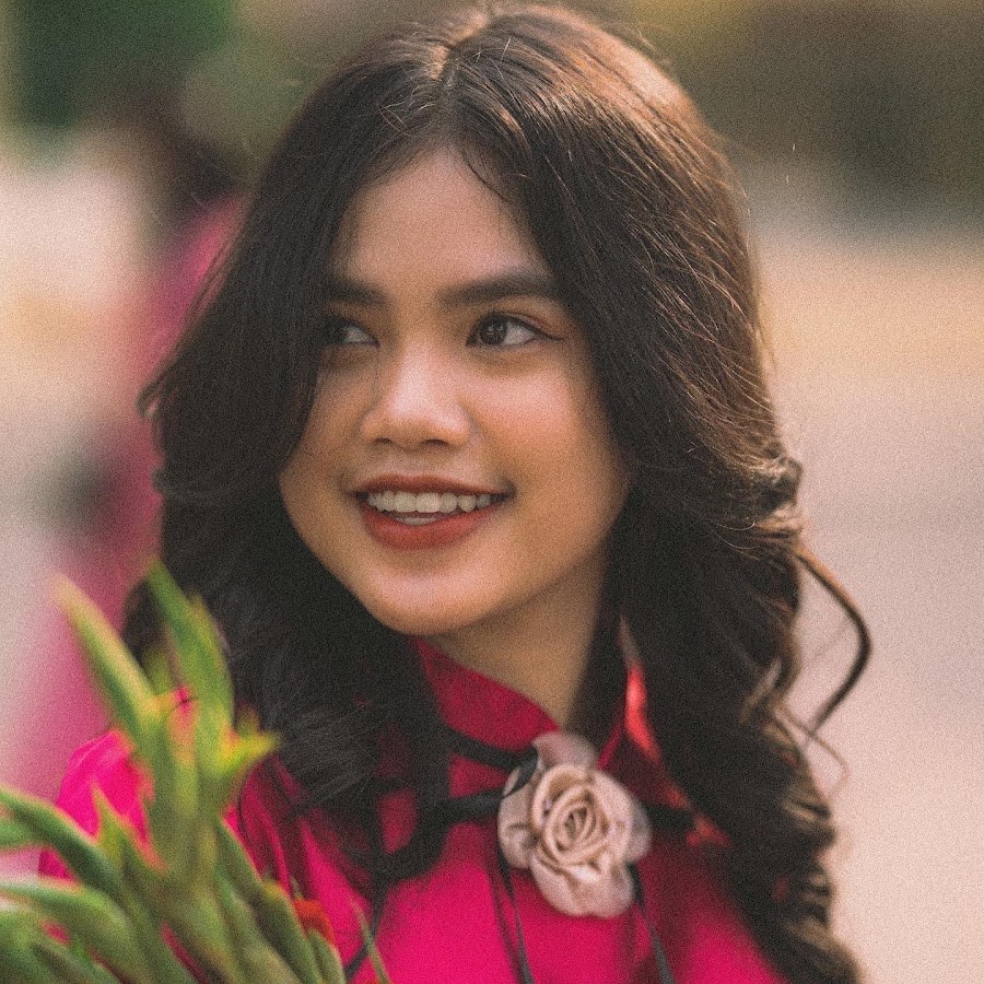 Bé Hiền Trân