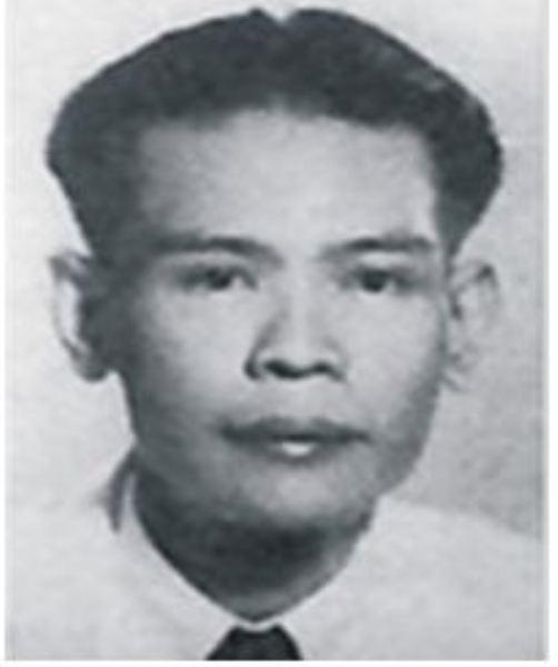 Ban Mai Thủy Tinh