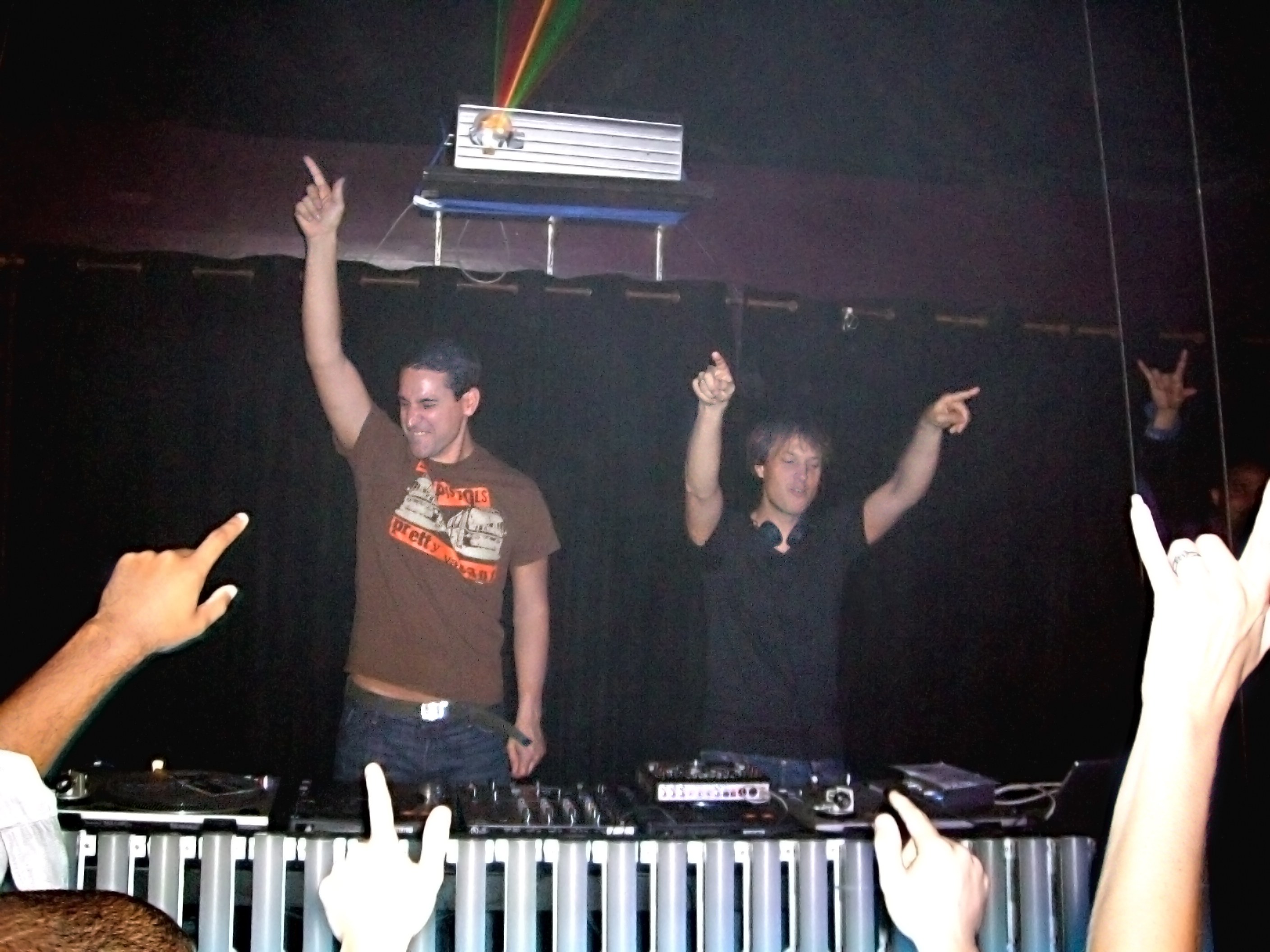  Blank & Jones