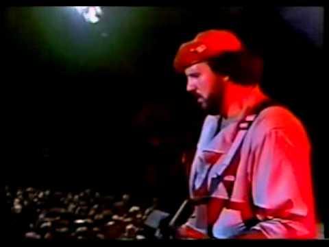 Đứng Vào Nơi Sứt Mẻ