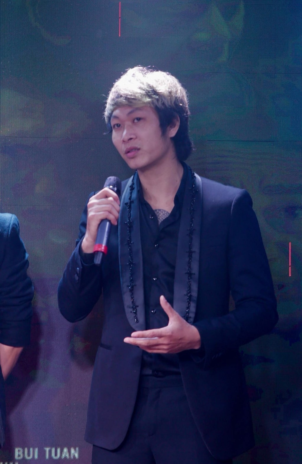 Bùi Tuấn