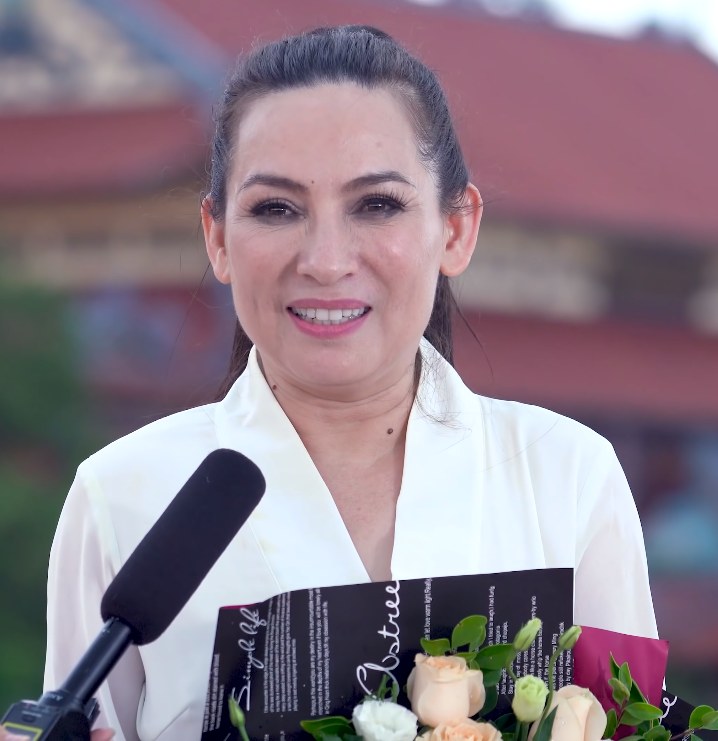 Cách Phi (格非)