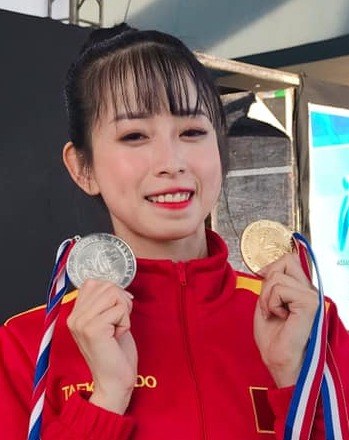 Châu Tuyết Vân