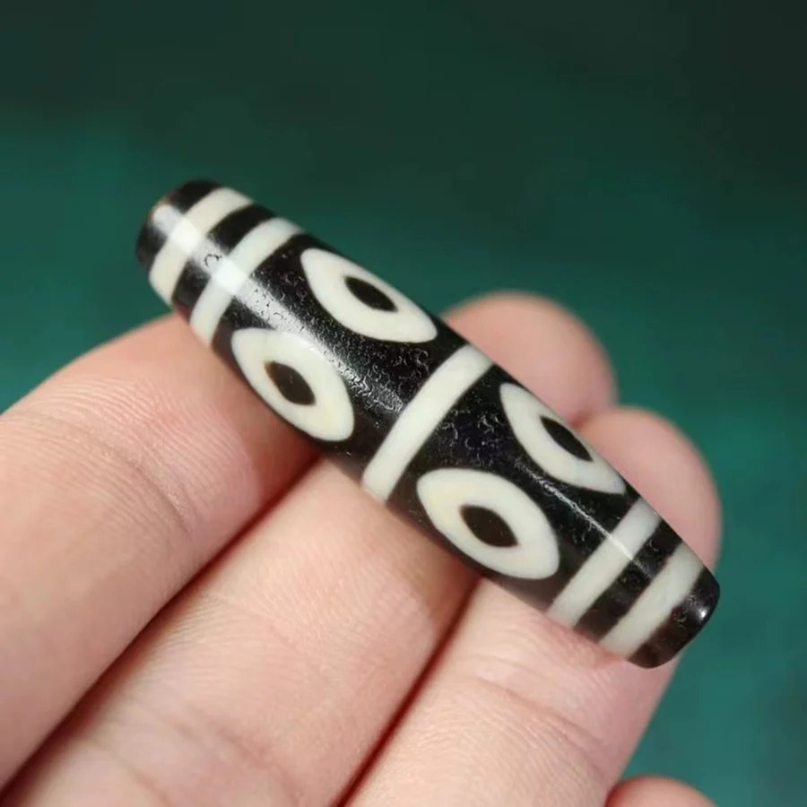  China Eight-Eyed