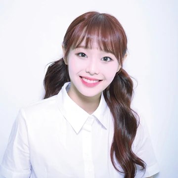 Chuu (LOONA)