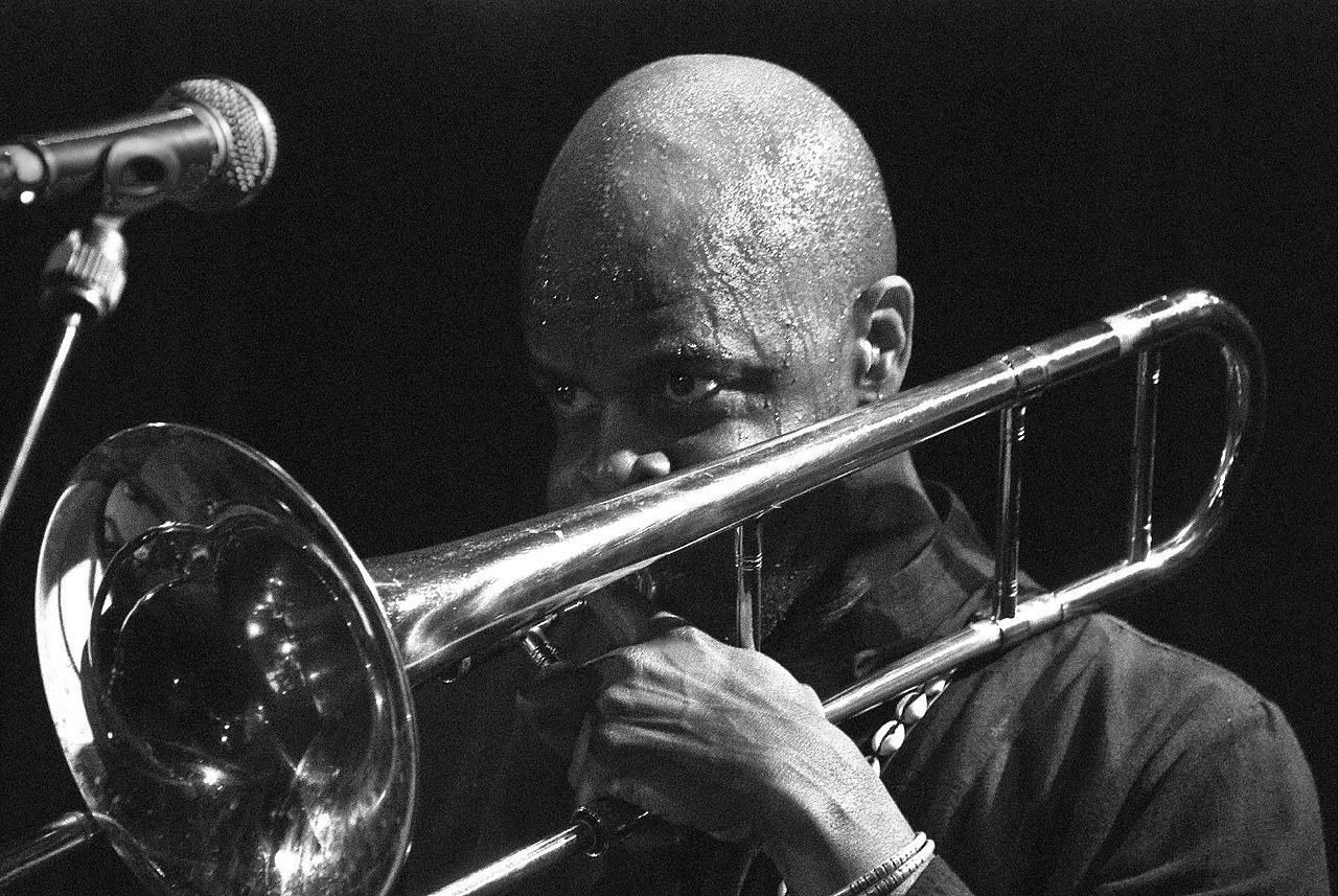 Craig Harris On Didjeridoo