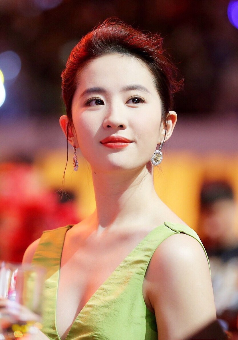 Crystal Liu  / Lưu Diệc Phi