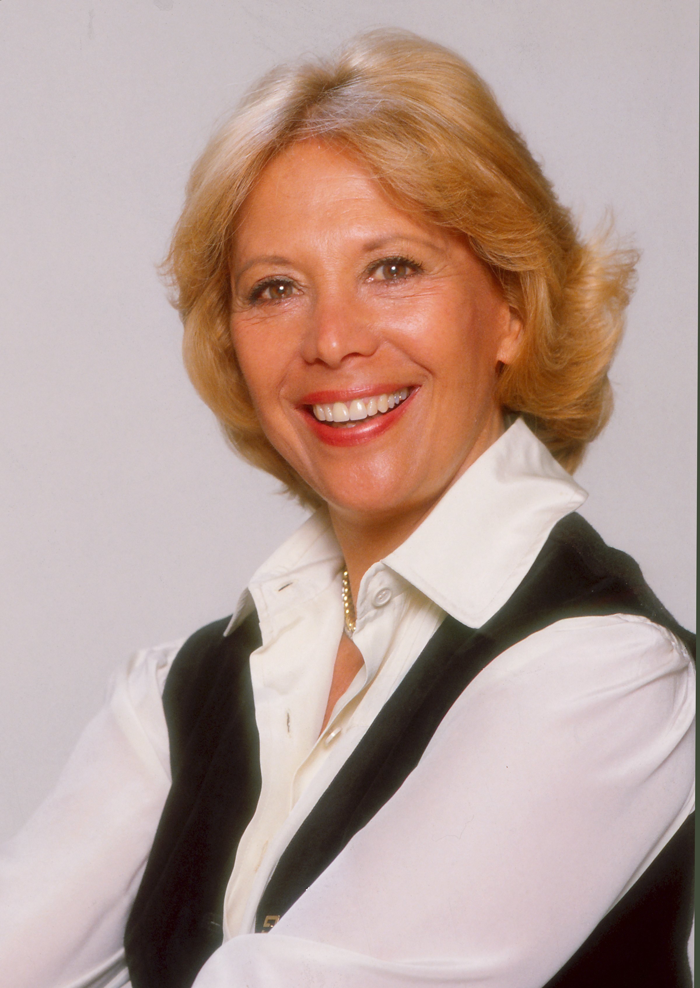  Diana Shore