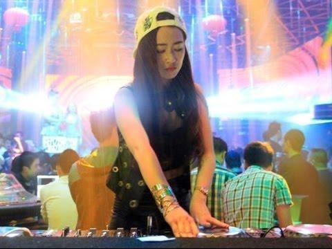 DJ Trang Moon