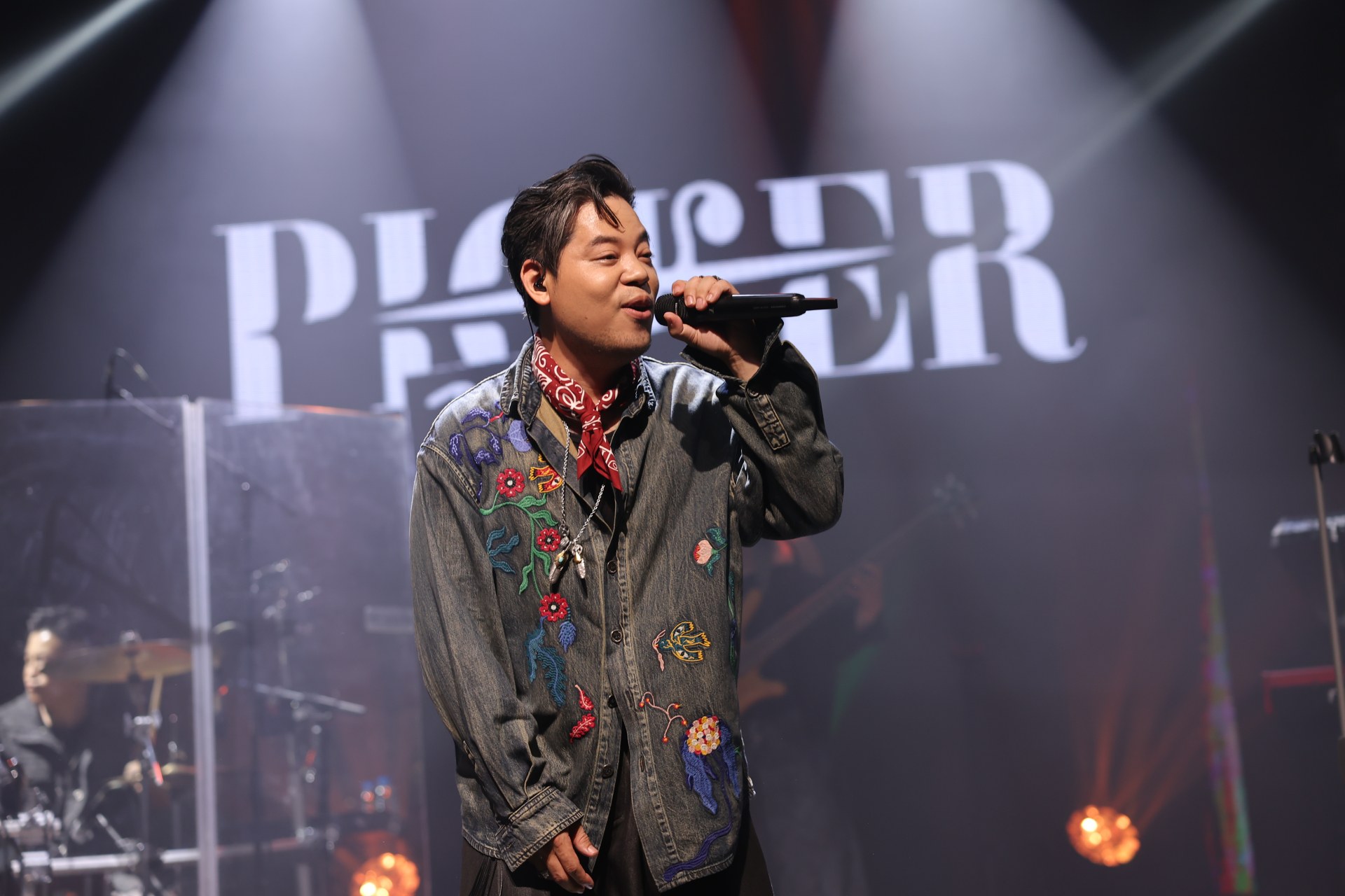 Dương Trần Nghĩa (The Voice 2012)