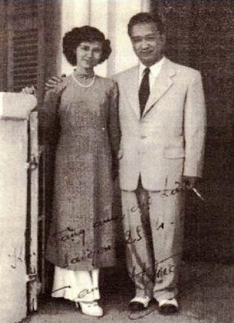Vườn xuân thắm tươi