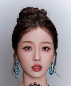 Esther Yu (THE 9)