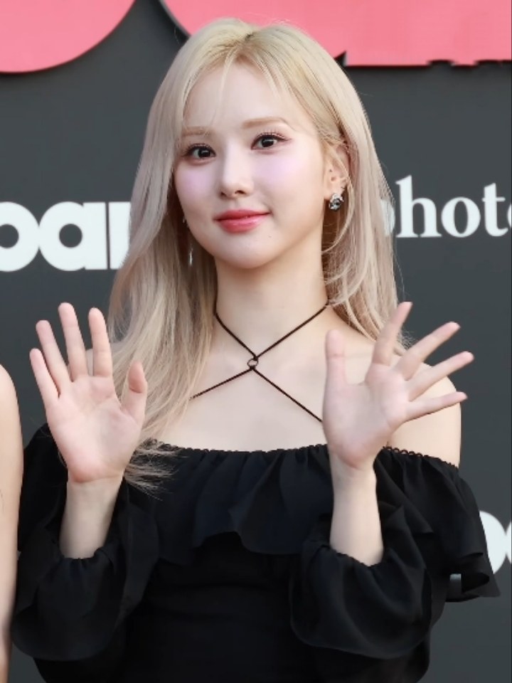 (Eunha (GFRIEND)