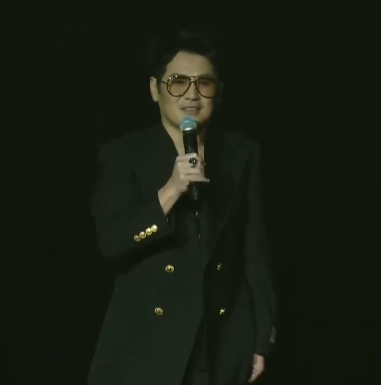 Gary Chaw / Tào Cách