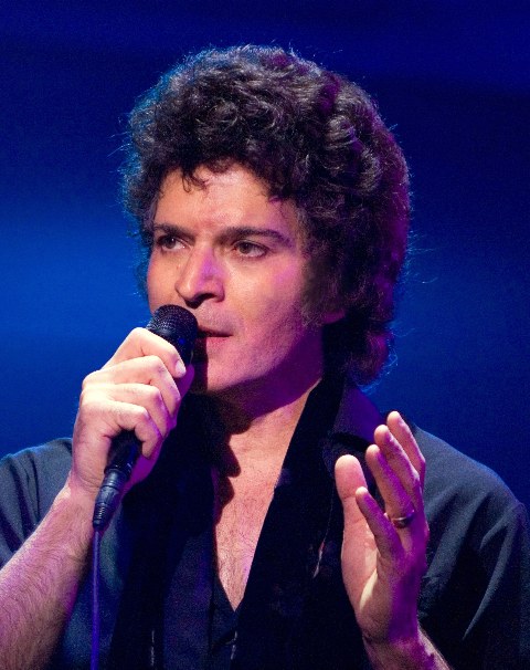 Gino Vannelli 