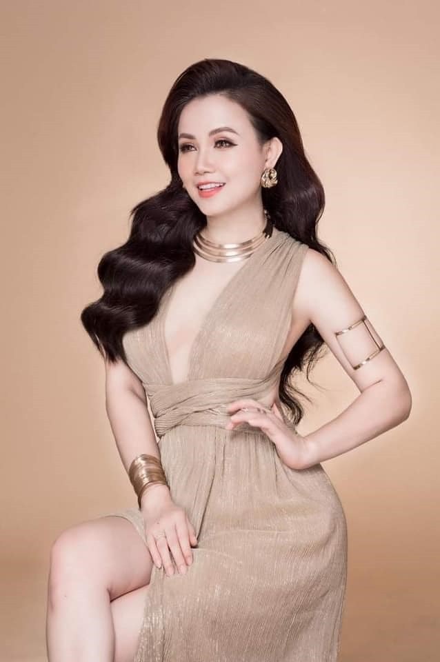 Hoàng Đạm - Hoàng Yến