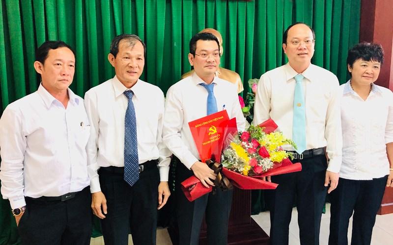 Chỉ Mong Cơn Mưa Tới