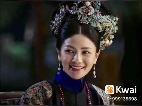 Càng Nắm Càng Đau