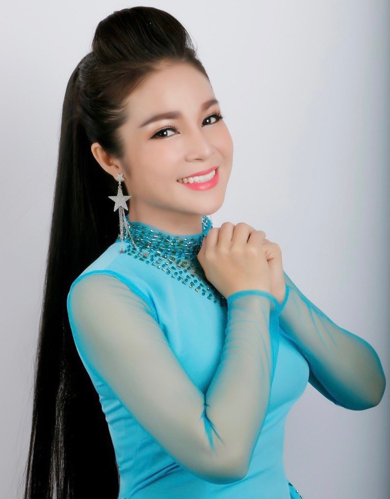 Hồng Thắm