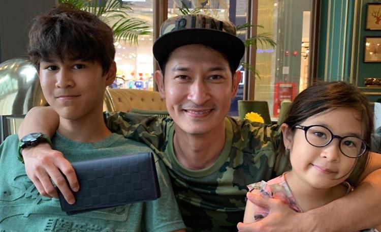 Nhớ ngày đến lớp