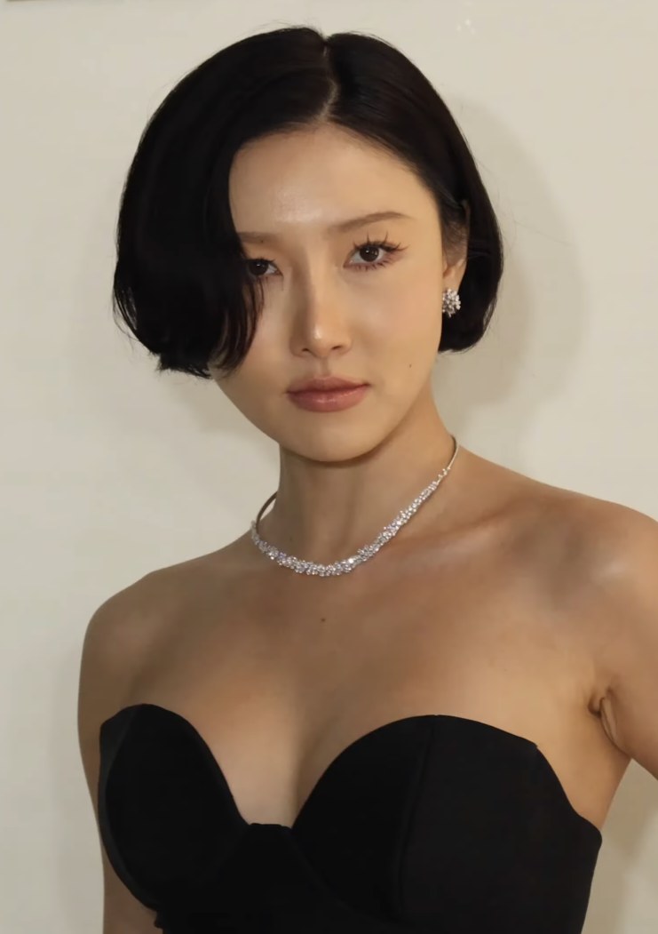 Hwa Sa(화사)