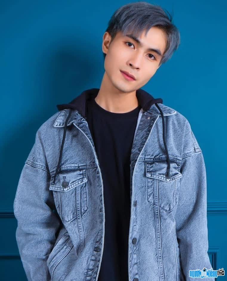 Jackie Thắng Nguyễn