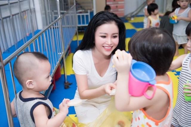 Janny Thủy Trần