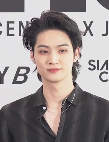 JB (GOT7)