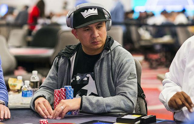 Nói Xa Là Xa (说散就散)