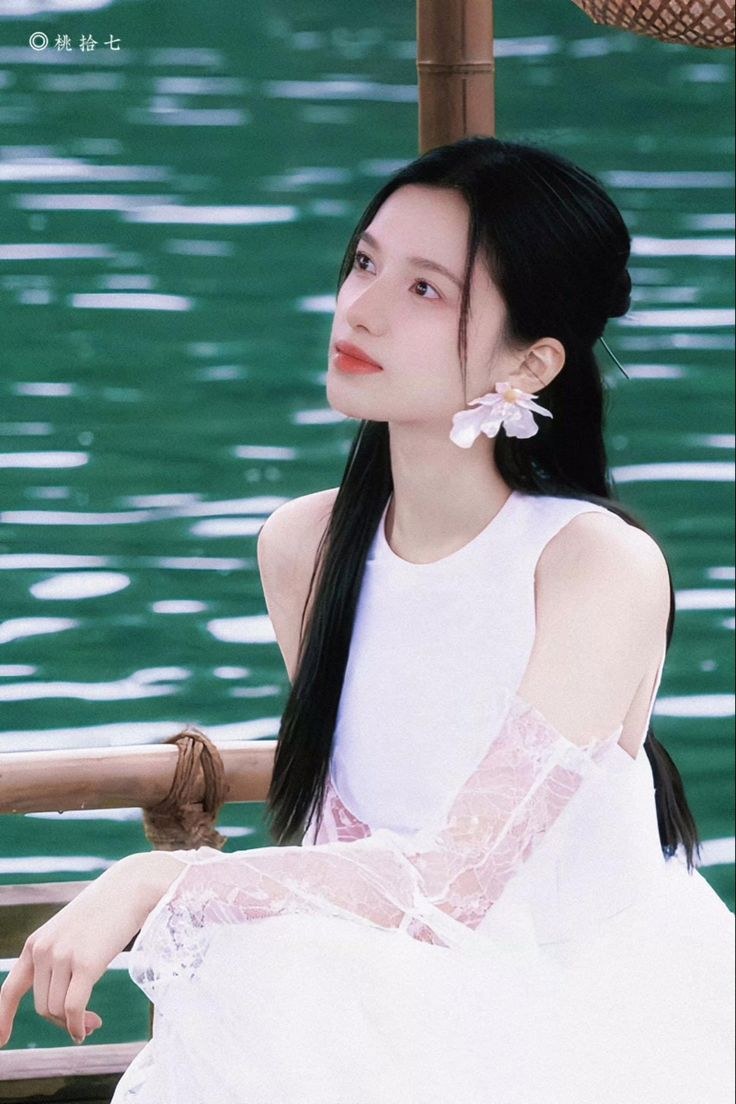 Jeanie Zhang / Trương Tịnh