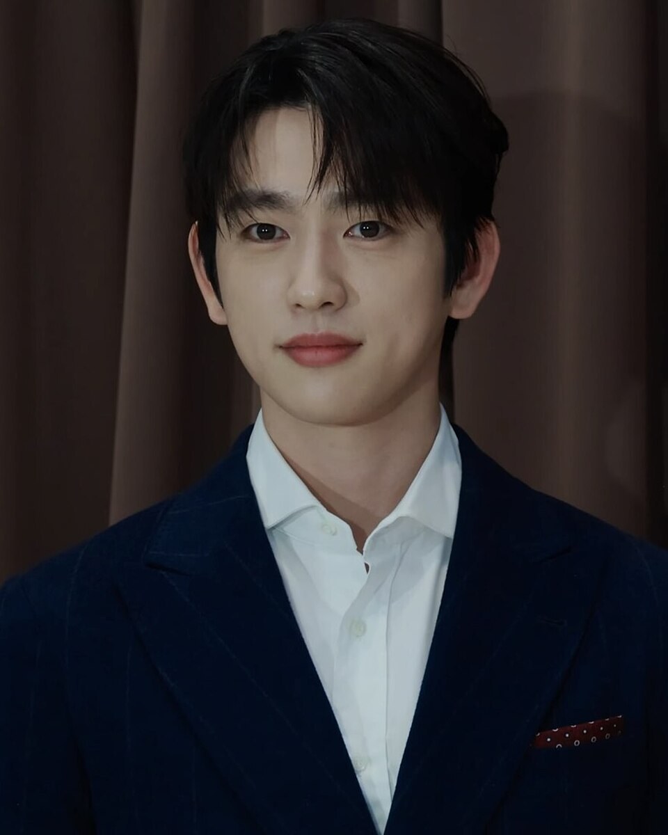 Jinyoung (GOT7)