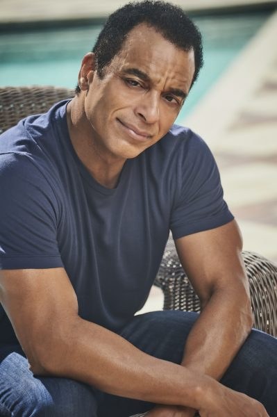 Jon Secada