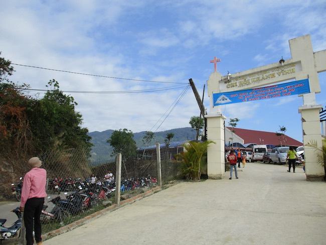 Tia Nắng Hạt Mưa