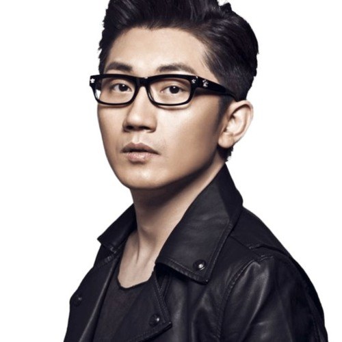 Kim Ji-mun (金志文)