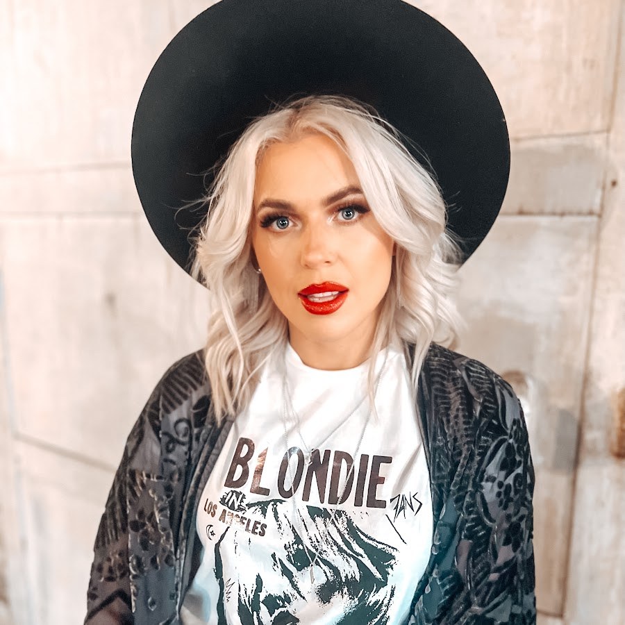 Laura Broad