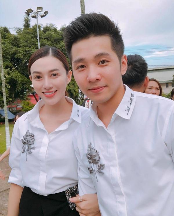 Em Thấm Vào Anh Chưa?