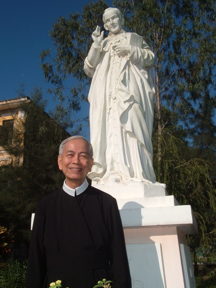Lm. Hoàng Diệp
