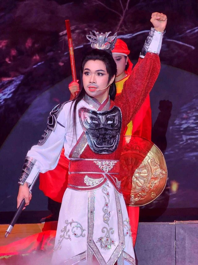 Long Mỹ Trang 