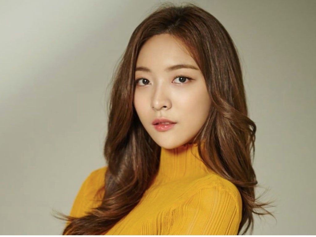 Luna f(x)