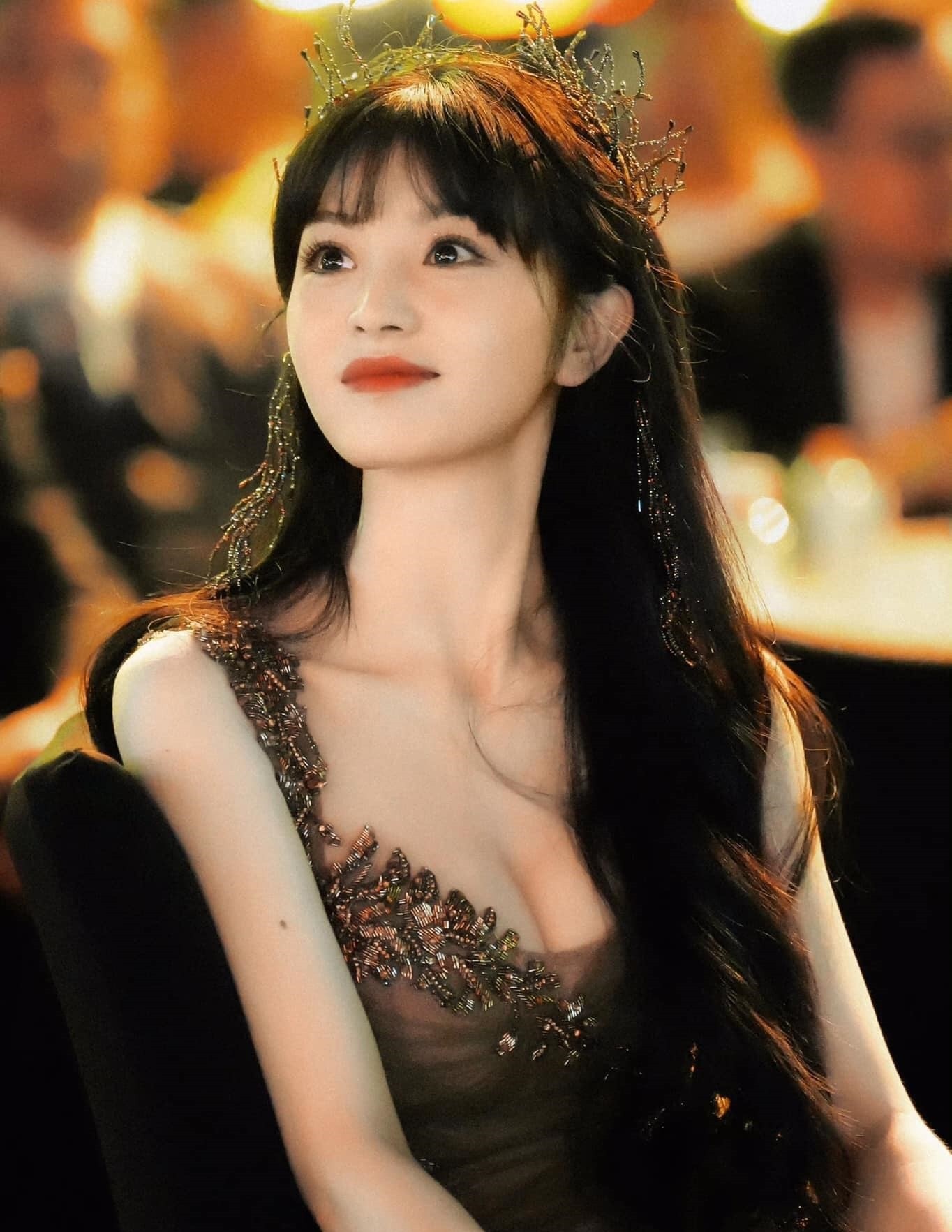 Mavis Hee / Hứa Mỹ Tịnh